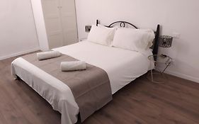 R & A Minerva Suites